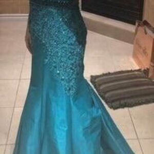 evening gown , teal gown , prom dress